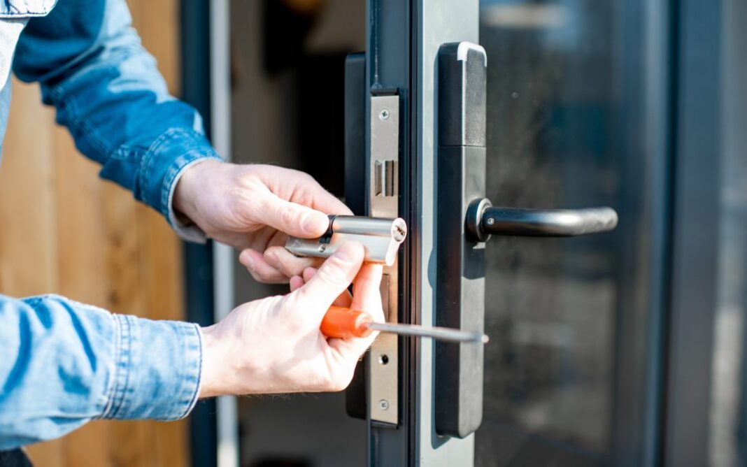 locksmith services in Lake Worth